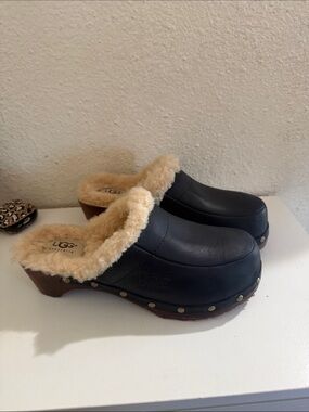 UGG Black Leather Shearling-Trim Clog Mules